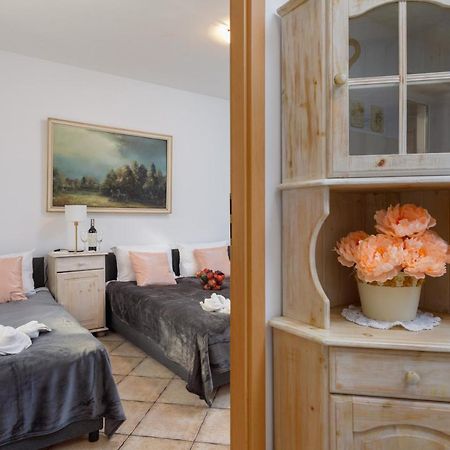Apartment With Veranda Torunska Pobierowo By Noclegi Renters Buitenkant foto